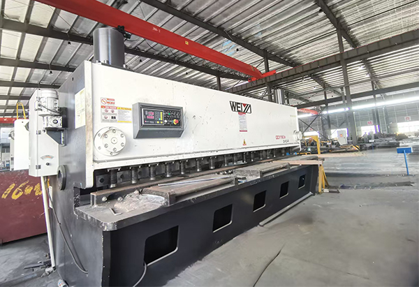 （QC11Y-K-16X4000）數(shù)控液壓閘式剪板機(jī)