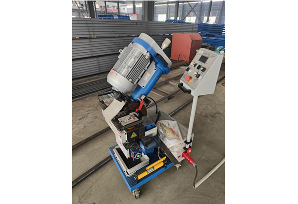 （CMMA-60L）瓊鋸自動(dòng)進(jìn)行式銑邊機(jī)